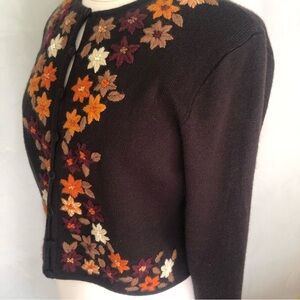 Liz Claiborne Fall 100%Merino wool floral embroidered button up cardigan sweater